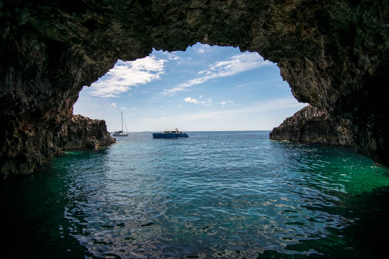 Green Cave Vis